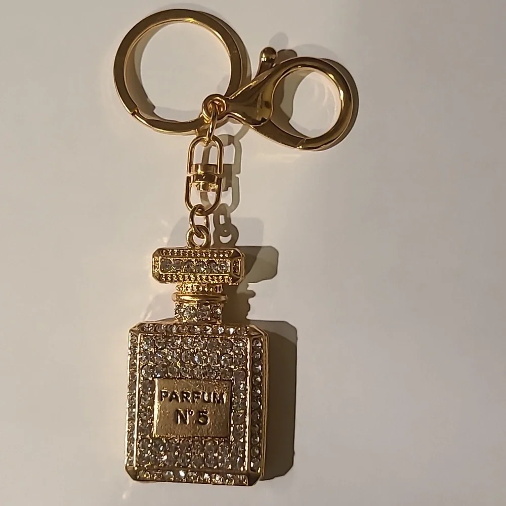 Ladies Womens Rhinestone Perfume Parfum No. 5 Gold Keychain/Bag Charm